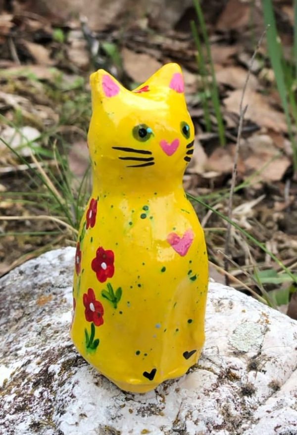 Gattino di ceramica giallo